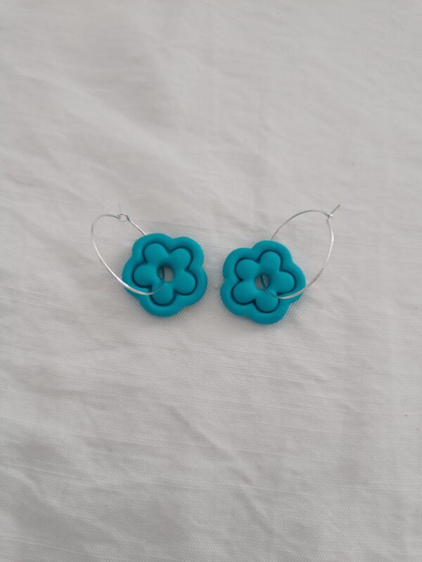 PENDIENTES FLORECITA Azul Cielo - Imagen 2