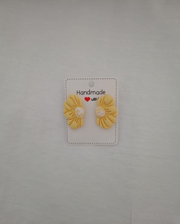 PENDIENTES MARGARITAS Amarillo