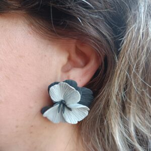 PENDIENTES SIETE PETELOS Azul Marino y Gris