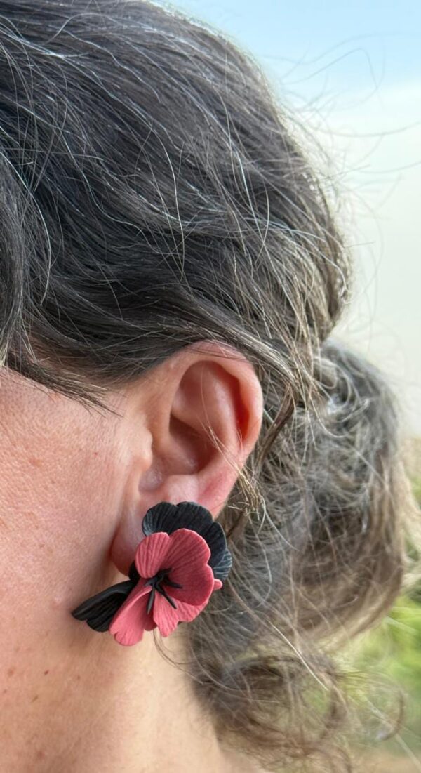PENDIENTES SIETE PETALOS Azul Marino y Marron Caoba