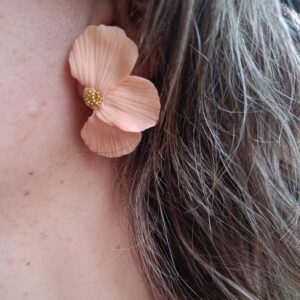 PENDIENTES TRES PETALOS Coral