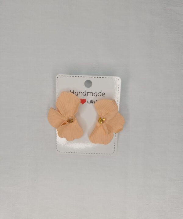 PENDIENTES TRES PETALOS Coral