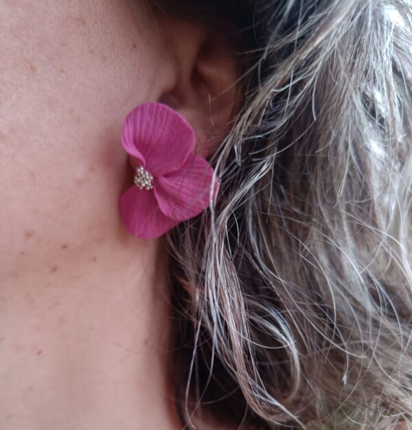 PENDIENTES TRES PETALOS Lila Purpura