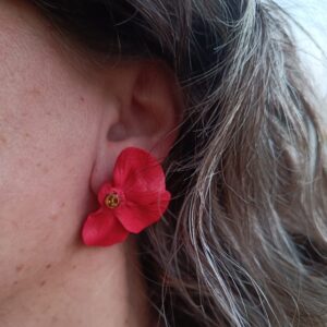 PENDIENTES TRES PETALOS Rojo